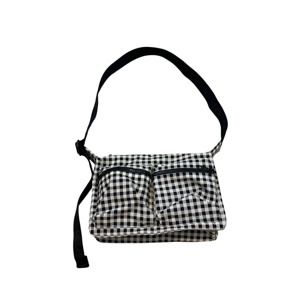 Baggu Medium Cargo Crossbody in Black & White Gingham